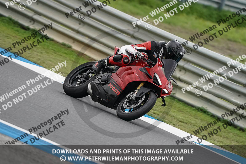 estoril;event digital images;motorbikes;no limits;peter wileman photography;portugal;trackday;trackday digital images